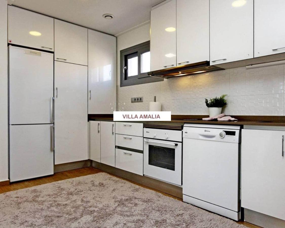 Beach Apartment Amalia Торрев'єха Екстер'єр фото