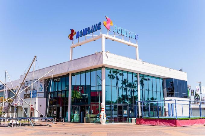 Beach Apartment Amalia Торрев'єха Екстер'єр фото